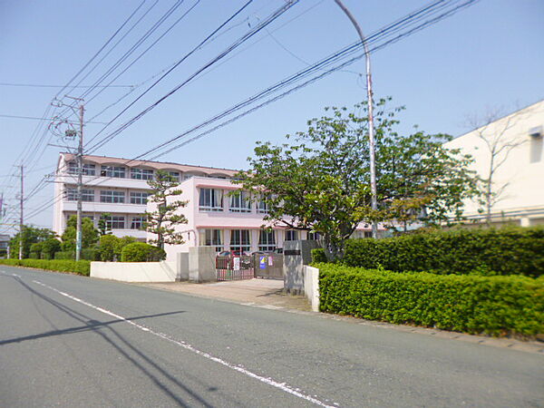 浜松市立入野小学校（1362m）