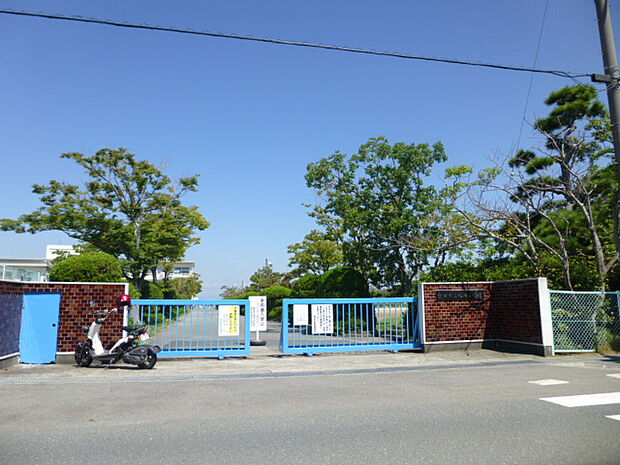 磐田市立福田小学校(800m)