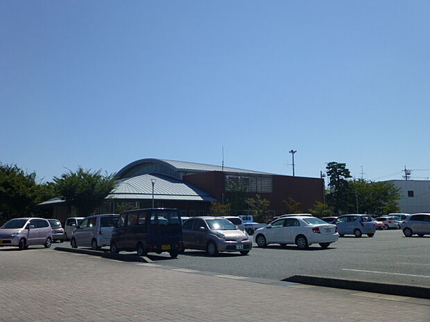 磐田市立福田図書館(161m)
