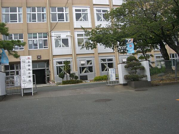 浜松市立高台中学校（1661m）