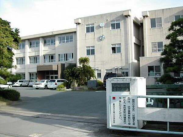 磐田市立城山中学校（2389m）