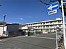 周辺：磐田市立磐田西小学校（639m）