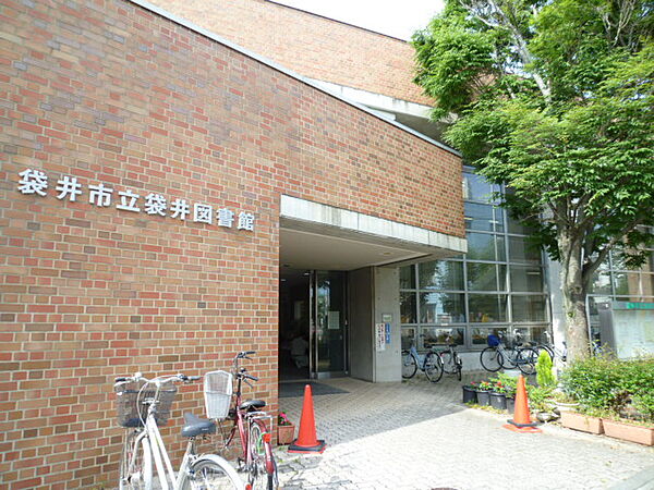 袋井市立袋井図書館（328m）