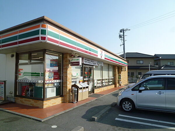 セブンイレブン 袋井下山梨店（447m）