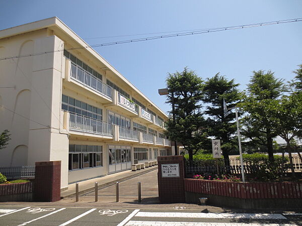 湖西市立新居小学校（1817m）