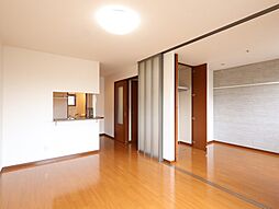 ヴィラ・プロスパー　B 202 2階2LDKのリビング/ダイニング