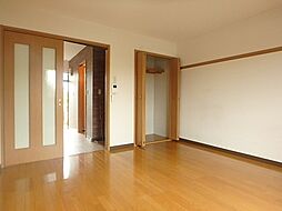 イーストランド 207 2階1DKのリビング/ダイニング