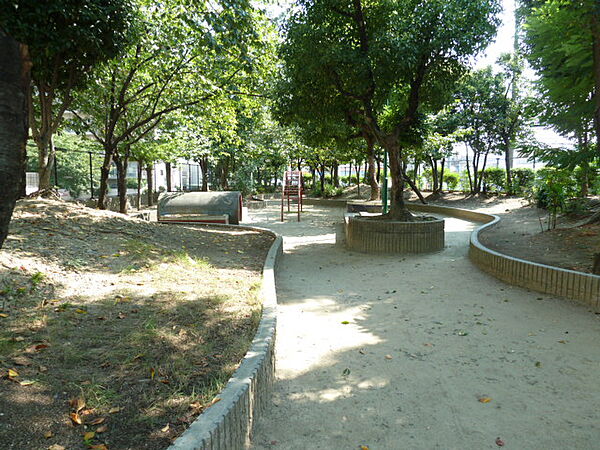 敷地内の公園