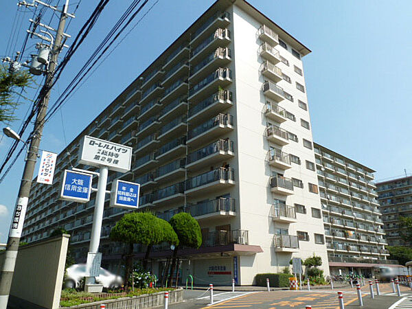 関西スーパーやイオンタウン茨木が近く買物便利です
