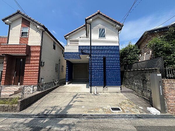 外観：327002978019
