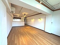 ニュー赤坂コーポラス 705 7階2LDKのリビング/ダイニング