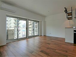 東亜パークサイドキャッスル大森 502 5階1LDKのリビング/ダイニング