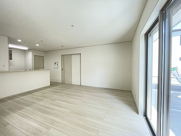 家族団らんの時間も増えそうなくつろぎのLDK。