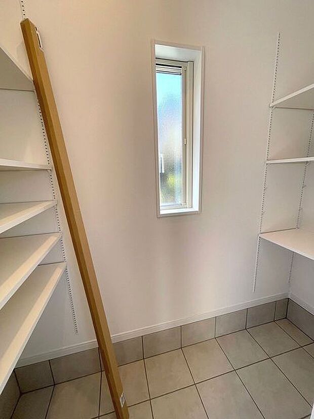 土間収納付きの玄関