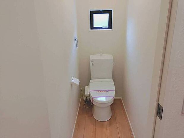 清潔好きには欠かせないウォシュレット機能付き。
