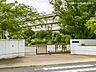 周辺：蕨市立第二中学校（700m）