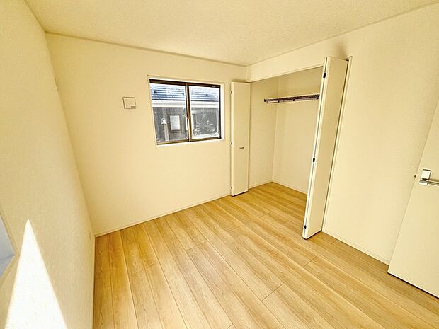 子供部屋には丁度良い洋室。