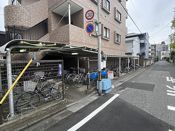 駐輪場