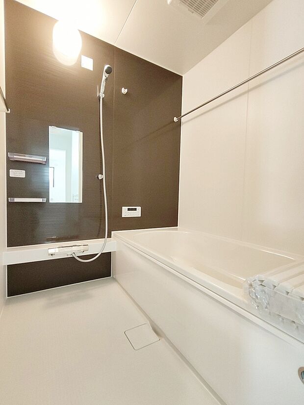 浴室暖房付で冬のシャワーも快適です!