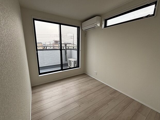 穏やかな採光が心地よい、くつろぎの空間。