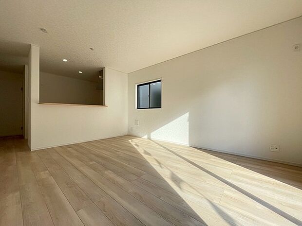 家族団らんの時間も増えそうなくつろぎのLDK。