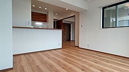 サン・ビエント南浦和 3LDKのリビング/ダイニング