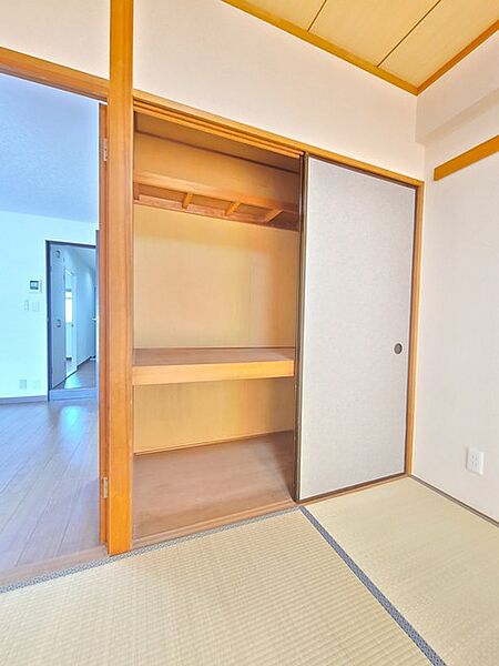 和室の収納は、やっぱり押入れがしっくりきます。