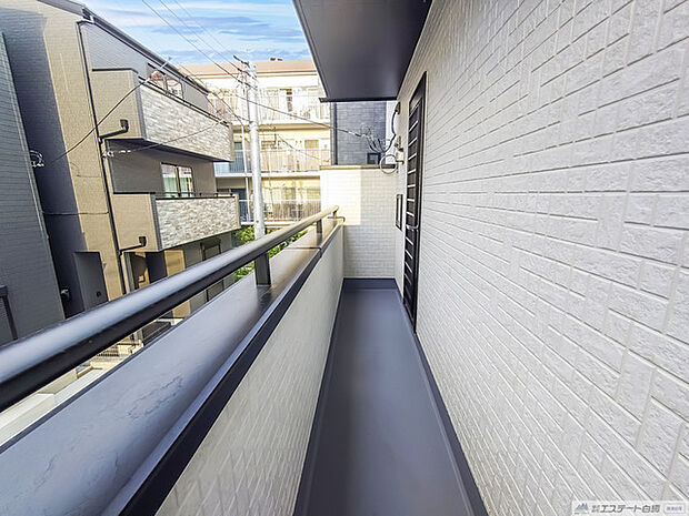 キッチン裏バルコニー