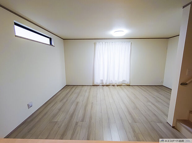 開放感と採光にこだわった広々ＬＤＫ。 