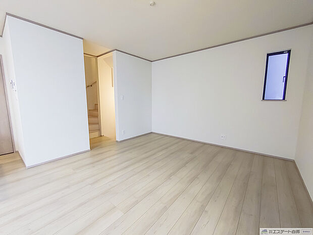 開放感と採光にこだわった広々LDK。