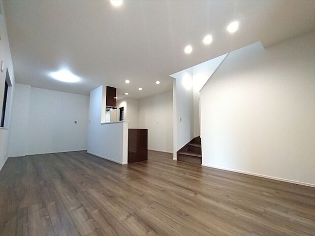 家族団らんの時間も増えそうなくつろぎのLDK。