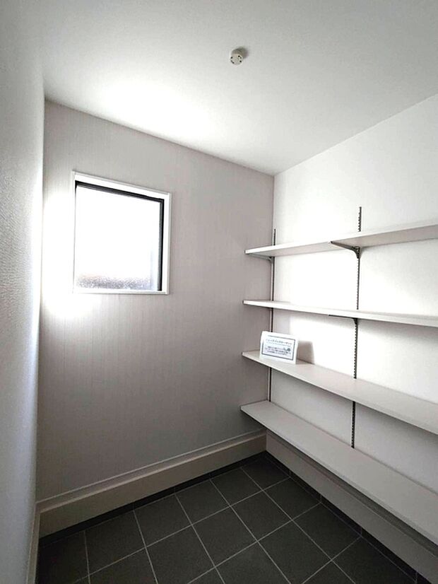 大容量の収納スペースで住空間もスッキリ広々。 