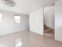 川口市本町1丁目 4LDKのリビング/ダイニング