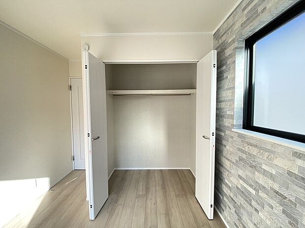 ご家族の思い出も大切にしまっておけるたっぷり収納。 