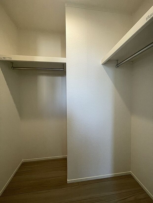 ウォークインクロゼットのある住まいで収納上手な生活。 