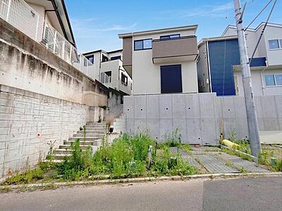 外観:JR京浜東北・武蔵野線「南浦和」駅東口徒歩1分、提携駐車場もあります。エステート白馬南浦和店までお気軽にお問い合わせください。 外観:JR京浜東北・武蔵野線「南浦和」駅東口徒歩1分、提携駐車場もあります。エステート白馬南浦和店までお気軽にお問い合わせください。