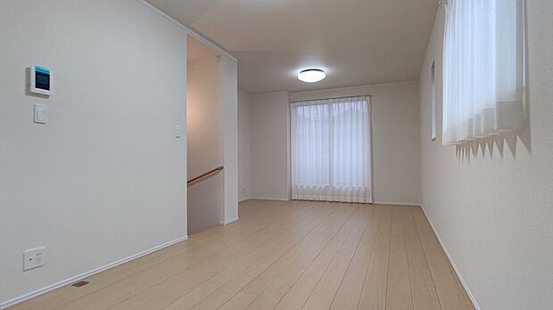 開放感と採光にこだわった広々LDK。