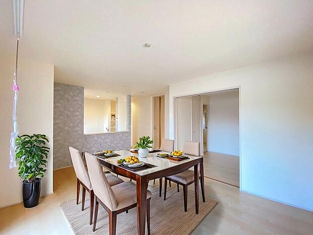 CGで家具を配置しております。家具配置のイメージにご覧ください。