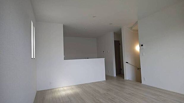 家族団らんの時間も増えそうなくつろぎのLDK。