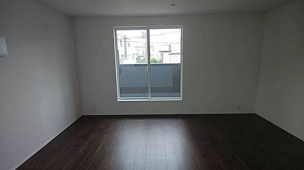 完成済み、実物をじっくりチェックできます。