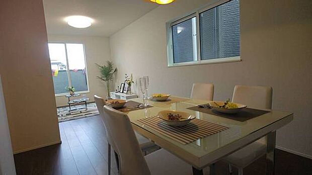 リビングダイニング