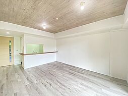 ゼファー武蔵浦和グランリブス 3LDKのリビング/ダイニング