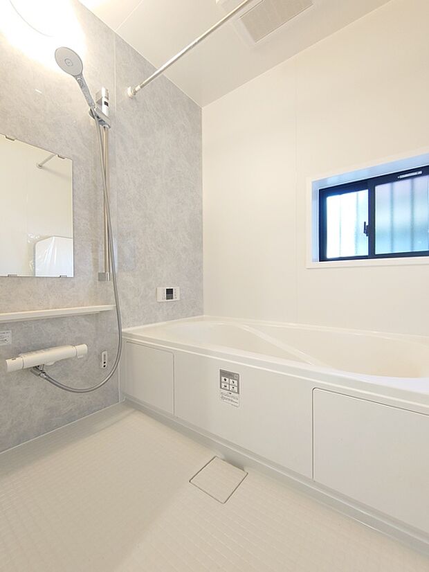 ≪ 雨の日のお洗濯にも大活躍な浴室乾燥機付 ≫