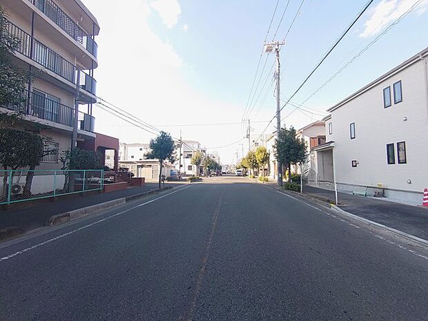 前面道路含む現地写真 