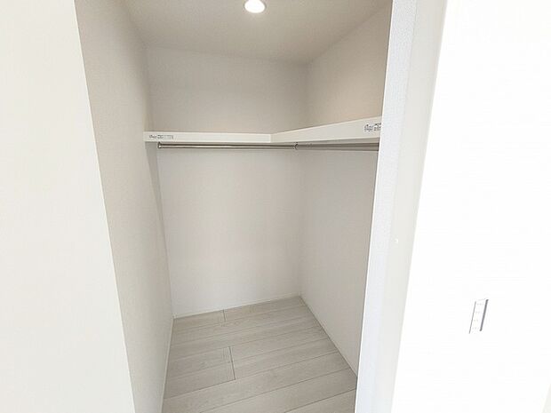 部屋ごとに設けた収納は、住みやすさへのこだわり。 