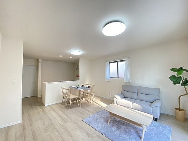 家族団らんの時間も増えそうなくつろぎのＬＤＫ。 