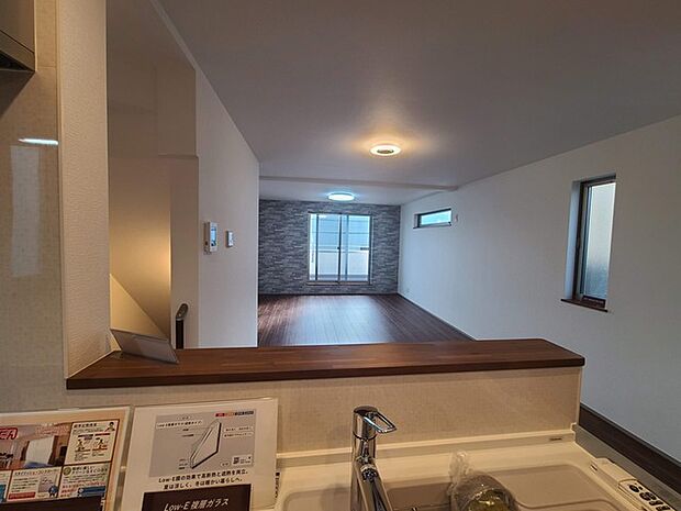 カウンターキッチンから