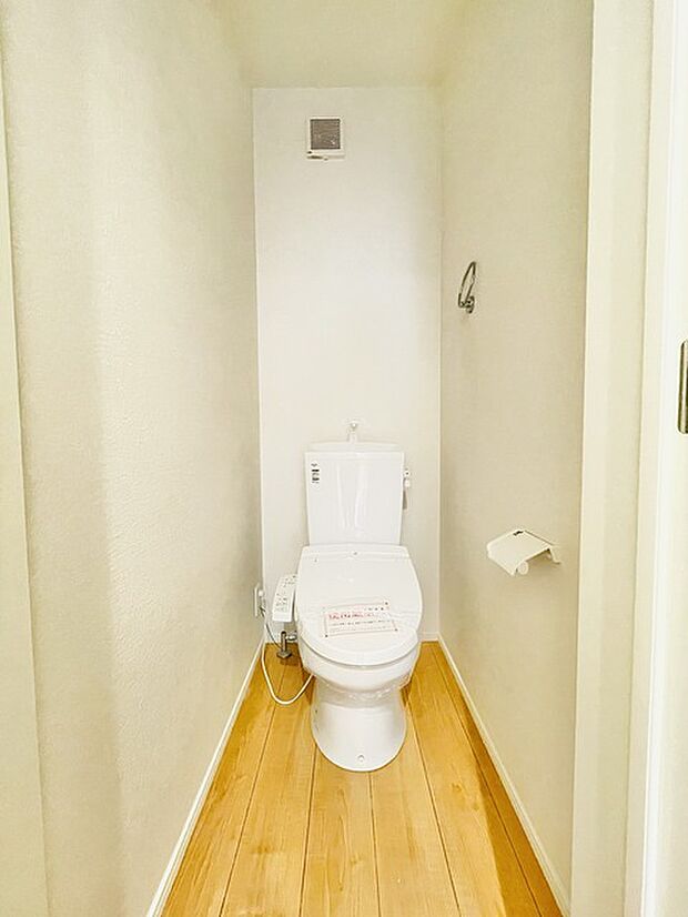 清潔好きには欠かせないウォシュレット機能付き。 