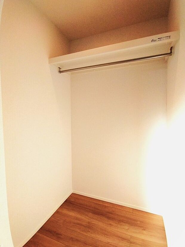 季節ごとの大物もしまえるたっぷりの収納スペース。