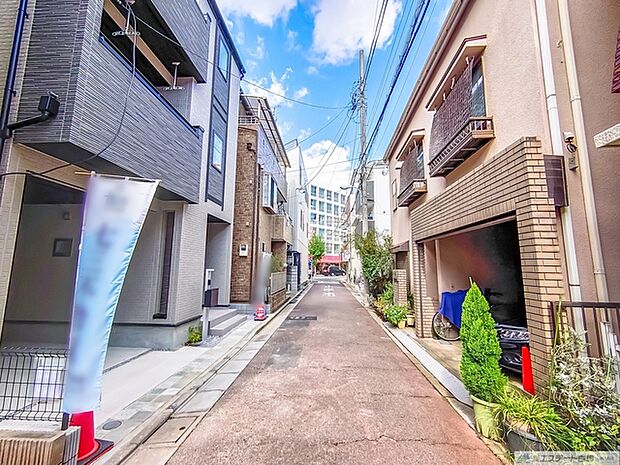 前面道路含む現地写真 